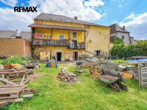 Prodej vícegeneračního domu, Úterý, 677 m2