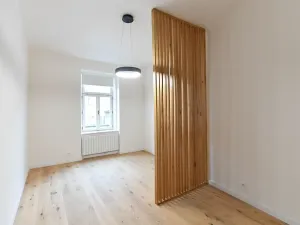 Pronájem bytu 2+kk, Praha - Smíchov, Holečkova, 36 m2