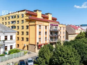 Pronájem bytu 3+kk, Teplice, U Nových lázní, 100 m2