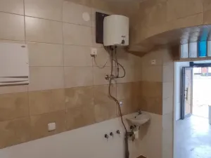 Pronájem komerční nemovitosti, Hranice - Hranice IV-Drahotuše, 29 m2