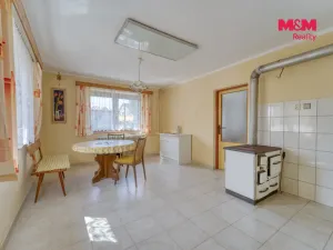 Prodej rodinného domu, Lesná, 208 m2
