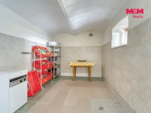 Prodej rodinného domu, Lesná, 208 m2