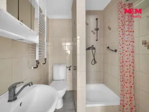 Prodej bytu 3+kk, Úpice, Svornosti, 170 m2