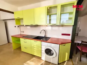 Prodej bytu 2+1, Benešov, Bezručova, 52 m2