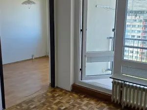 Pronájem bytu 3+1, Praha - Kobylisy, Kaňkovského, 69 m2