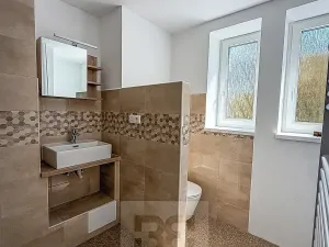 Pronájem bytu 2+1, Karlovy Vary, Šumavská, 50 m2