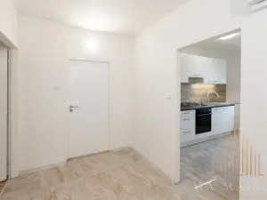 Pronájem bytu 3+1, Praha - Záběhlice, Želivecká, 71 m2