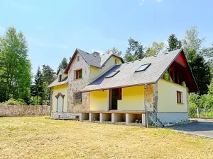Prodej rodinného domu, Plesná, Sokolská, 200 m2