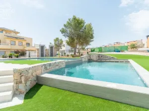 Prodej rodinného domu, Torrevieja, Alicante, Španělsko, 74 m2