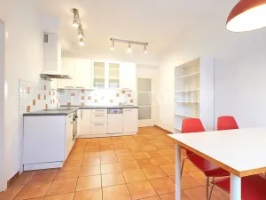 Pronájem bytu 2+1, Praha - Holešovice, U měšťanského pivovaru, 86 m2