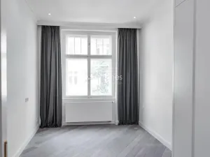 Pronájem bytu 2+kk, Praha - Vinohrady, náměstí Jiřího z Poděbrad, 54 m2