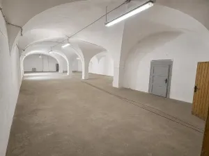 Pronájem skladu, Červené Pečky, Dr. Dvořáka, 605 m2
