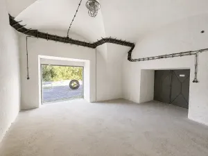 Pronájem skladu, Červené Pečky, Dr. Dvořáka, 605 m2