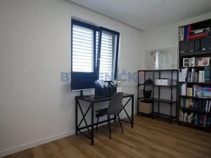 Prodej rodinného domu, Dynín, 219 m2