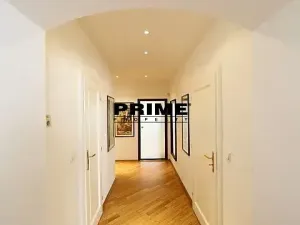 Pronájem bytu 3+1, Praha - Nové Město, Odborů, 81 m2