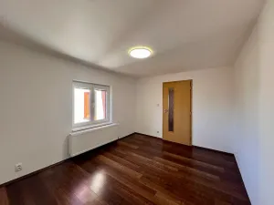 Pronájem rodinného domu, Všetaty, 73 m2