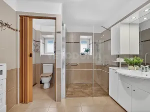 Prodej rodinného domu, Benešovice, 231 m2