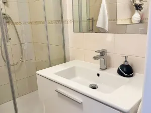Prodej bytu 2+kk, Praha - Jinonice, K rovinám, 46 m2