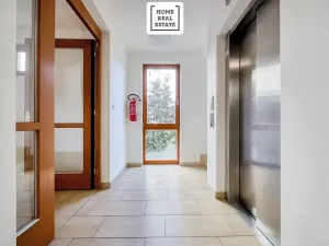 Prodej bytu 3+kk, Praha - Libeň, Nad Rokoskou, 77 m2