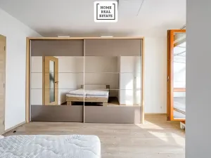 Prodej bytu 3+kk, Praha - Libeň, Nad Rokoskou, 77 m2