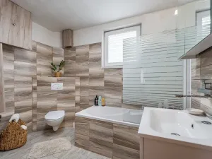 Prodej rodinného domu, Březí, Mládežnická, 230 m2