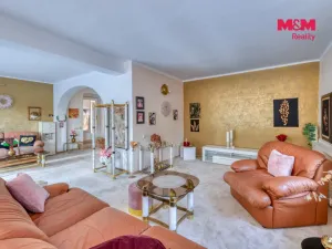 Prodej rodinného domu, Loučim, 300 m2