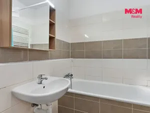 Prodej bytu 2+kk, Liberec - Liberec VI-Rochlice, Nádvorní, 48 m2