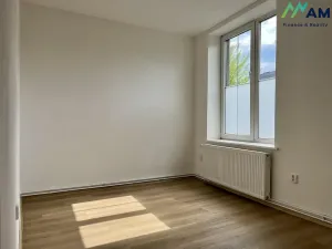 Prodej bytu 3+1, Třinec - Staré Město, Dvořákova, 84 m2