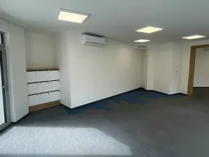 Pronájem kanceláře, Praha - Krč, Pacovská, 109 m2