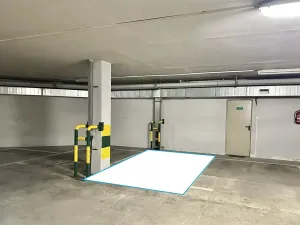 Pronájem garážového stání, Brno, 15 m2