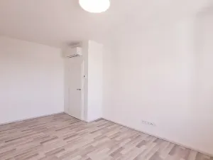 Pronájem bytu 2+kk, Brno, Kumpoštova, 56 m2