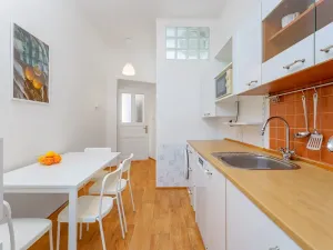 Prodej bytu 2+kk, Praha - Holešovice, Argentinská, 37 m2