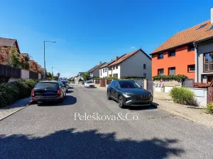 Prodej vícegeneračního domu, Praha - Štěrboholy, Pod areálem, 333 m2