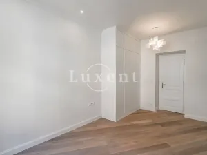 Pronájem bytu 2+kk, Praha - Vinohrady, náměstí Jiřího z Poděbrad, 54 m2