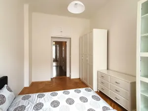 Pronájem bytu 3+1, Praha, Italská, 112 m2