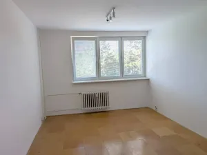 Prodej bytu 3+1, Opava, Edvarda Beneše, 74 m2