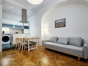 Prodej bytu 2+kk, Praha - Staré Město, Karlova, 55 m2