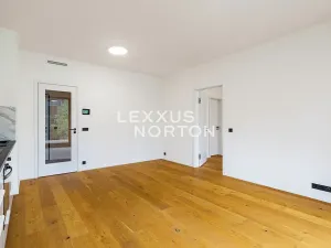 Pronájem bytu 2+kk, Praha - Smíchov, Grafická, 56 m2