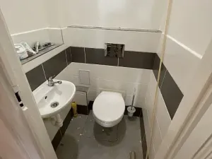 Pronájem bytu 3+kk, Praha, Bubenečská, 80 m2