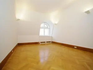 Pronájem atypického bytu, Praha - Josefov, Žatecká, 195 m2