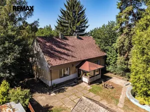 Prodej vícegeneračního domu, Praha - Pitkovice, Žampiónová, 200 m2
