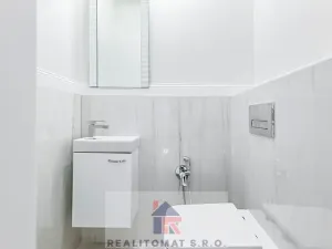 Pronájem vily, Praha - Komořany, Pod lesem, 770 m2