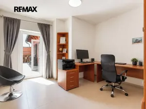 Prodej rodinného domu, Hradečno, 228 m2