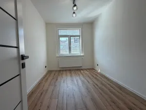 Pronájem bytu 2+kk, Praha - Břevnov, Bělohorská, 47 m2