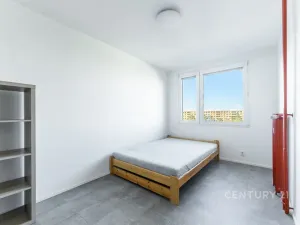 Pronájem bytu 2+kk, Praha - Prosek, Vysočanská, 45 m2