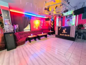 Pronájem restaurace, Ústí nad Labem, Seifertova, 160 m2