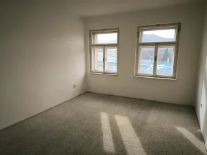 Pronájem bytu 1+1, Děčín, Kamenická, 40 m2