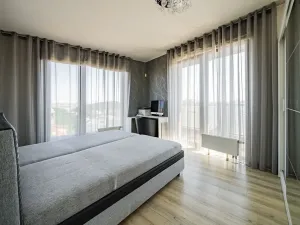 Pronájem bytu 3+kk, Praha - Michle, Baarova, 96 m2