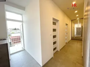 Pronájem bytu 2+kk, Benešov, Husova, 54 m2