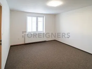 Pronájem bytu 2+1, Pardubice, Železničního pluku, 69 m2